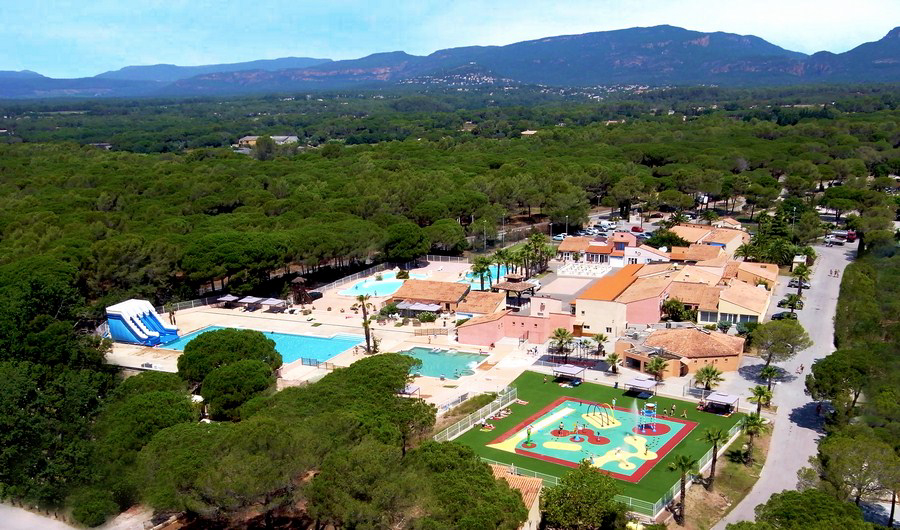 Camping Oasis Village 5 étoiles Pugetsur Argens Toocamp