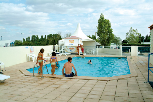 Camping Apv Le Pavillon Bleu 3 Etoiles Vendée