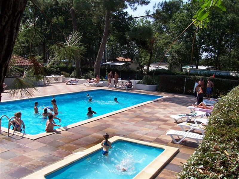 Camping Les Bruyères Sainte Eulalie En Born