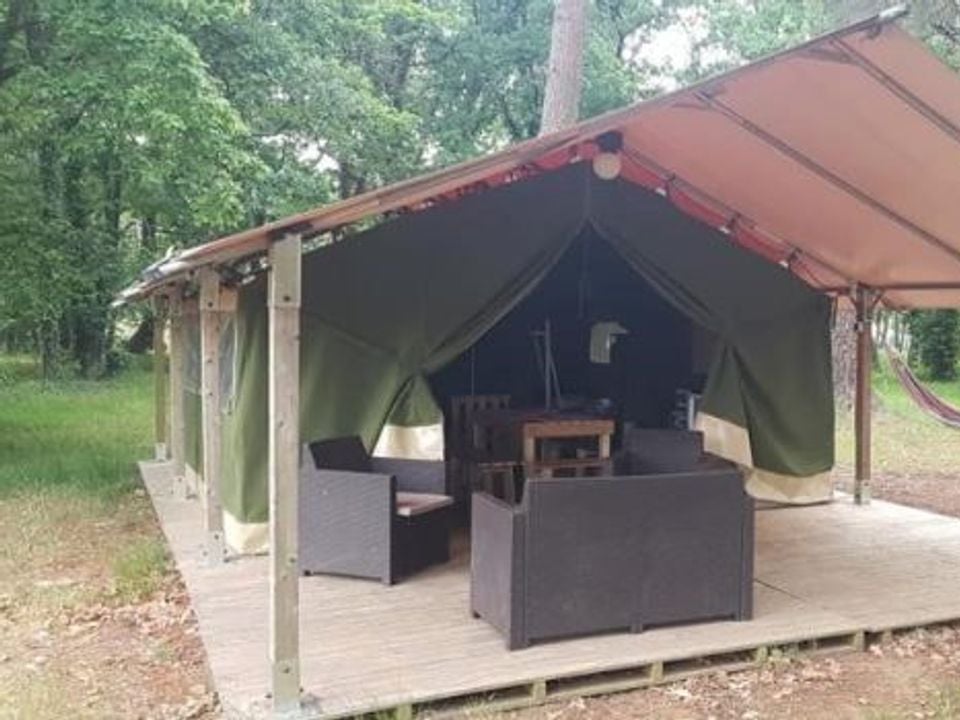 L'Hermitage - Mobil home - Tente en toile et en bois 5 personnes - AMERICAINE