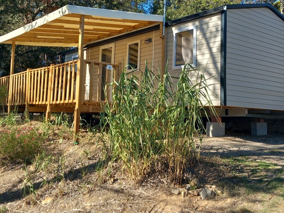 Le Pinada - Mobil home - Mobilhome 6 personnes - NEUF - 3 chambres avec climatisation, TV, lave-vaisselle - 34m²
