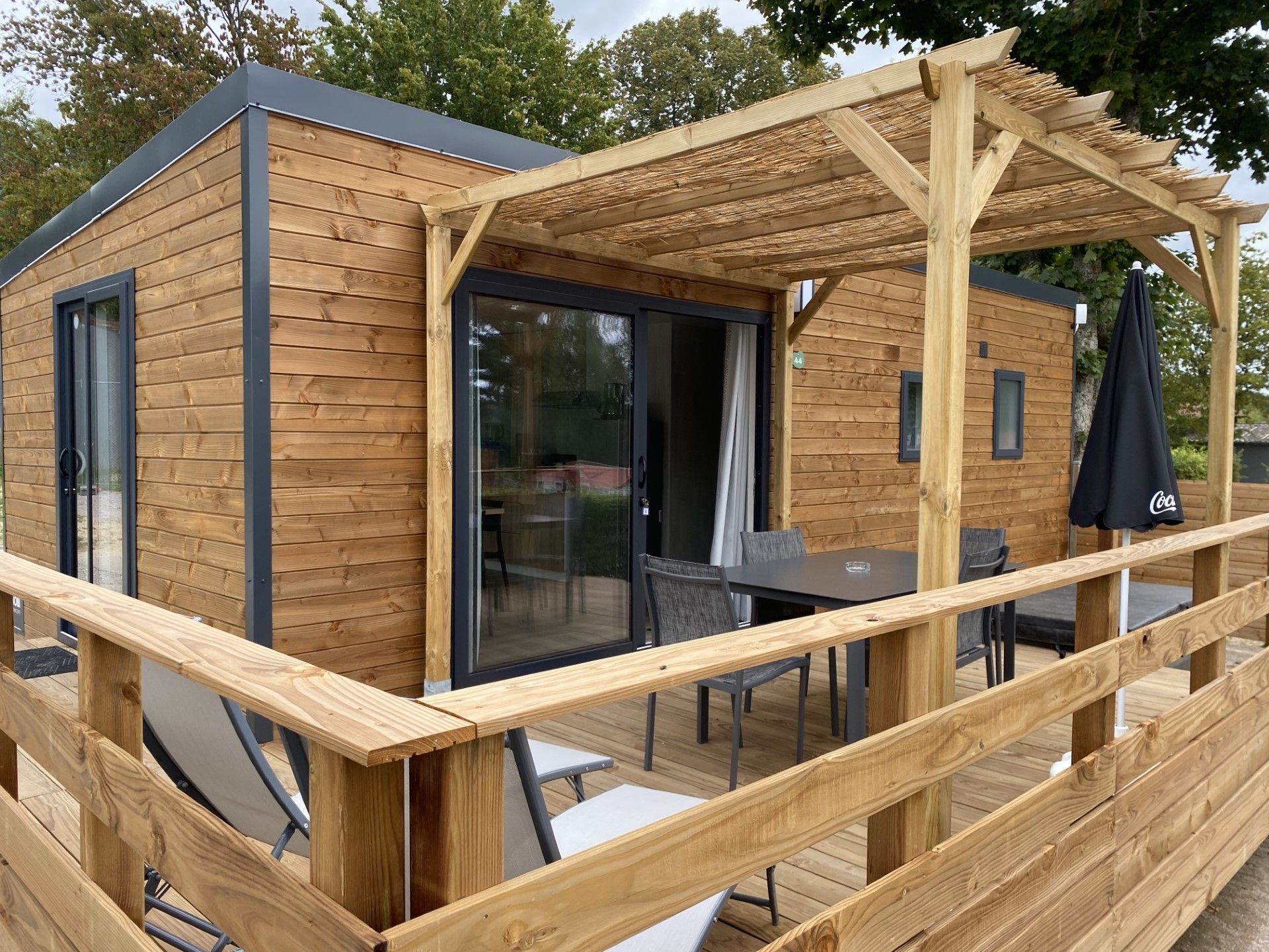 Club Lac de Bouzey - Mobil home - MOBIWOOD 36 avec son JACUZZI PRIVATIF - 2 Chambres