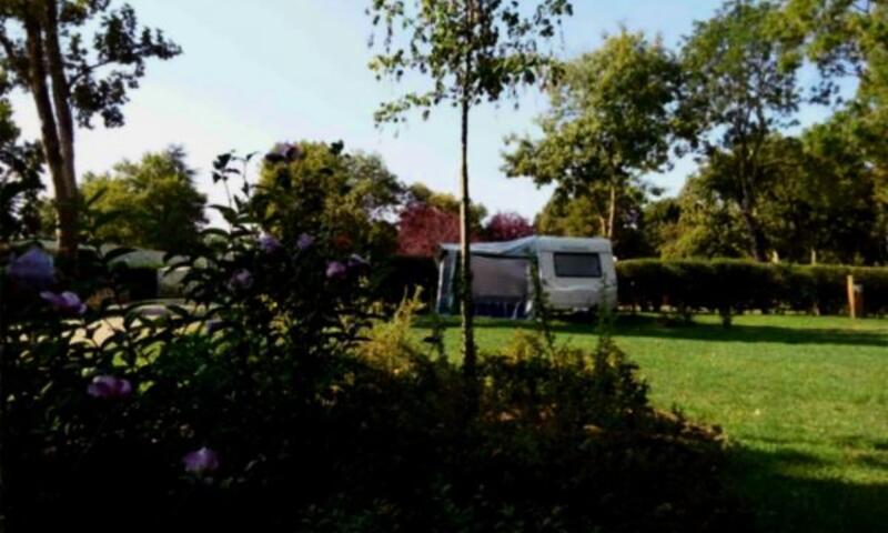 Les Nobis d'Anjou - Emplacement - Emplacement Confort 2 pers comprises 6 pers max