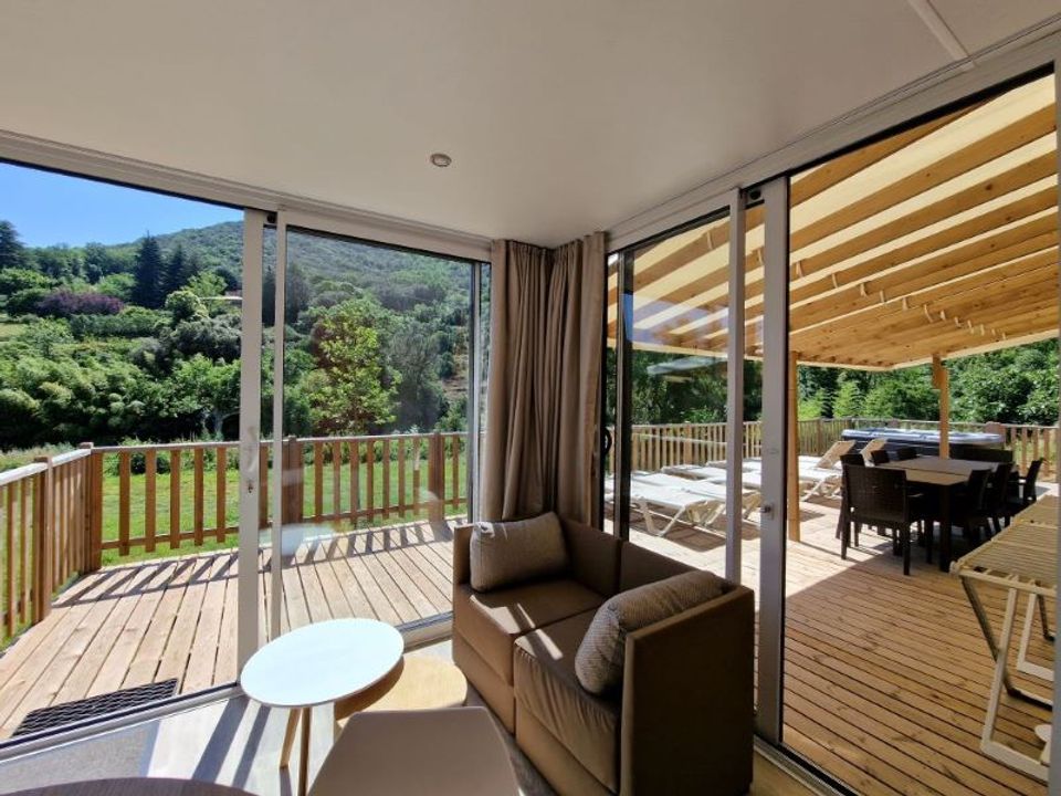 Les Cerisiers du Jaur - Mobil home - Mobilhome 8 personnes - COTTAGE PREMIUM SPA TRIBU GORGES DE COLOMBIERES 4 ch 3 sdb B