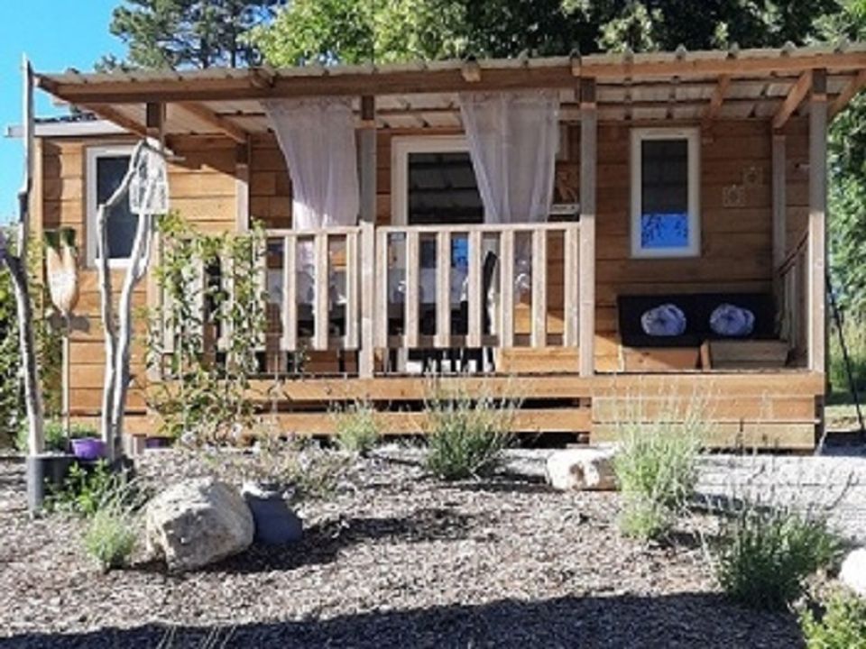 Camping de Boÿse - Châlet - Chalet 2 personnes - Cabane Lavande 1 chambre
