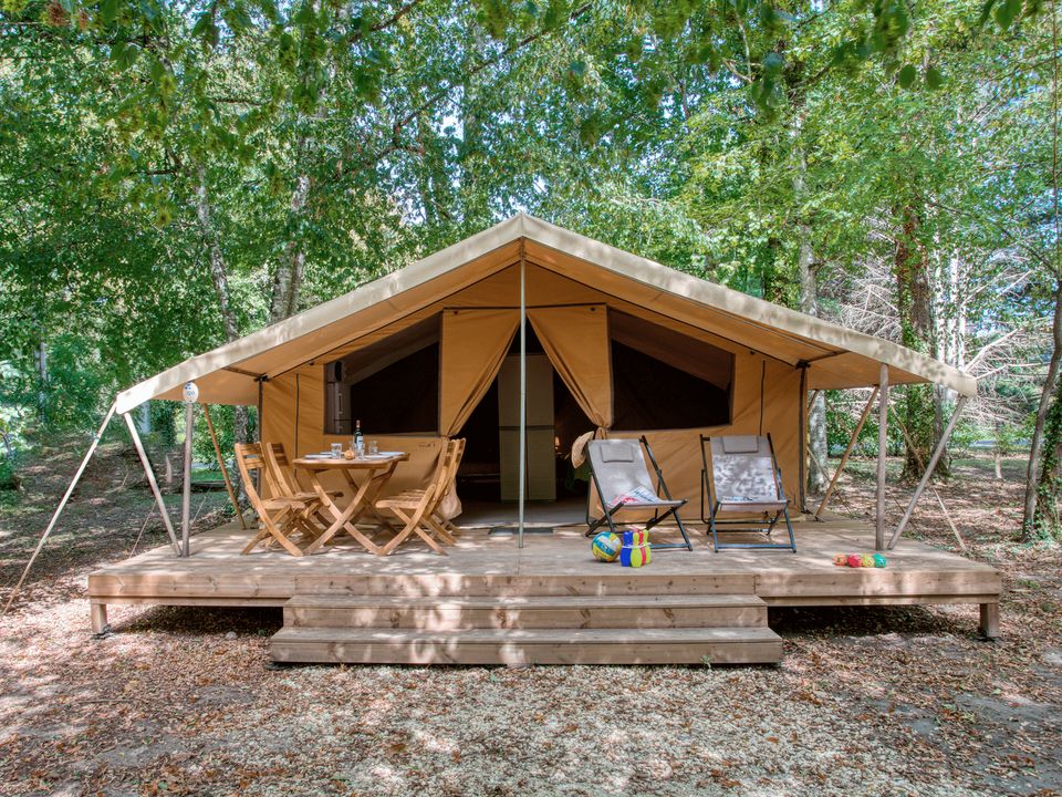 La Sagne - Tente meublée - Tente en toile et en bois 4 personnes - Safari Confort 25m² (2 chambres) 4 pers