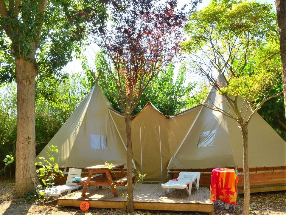 L'Oasis Palavasienne - Mobil home - Hébergement 6 personnes - Double Tipi (sans sanitaires)