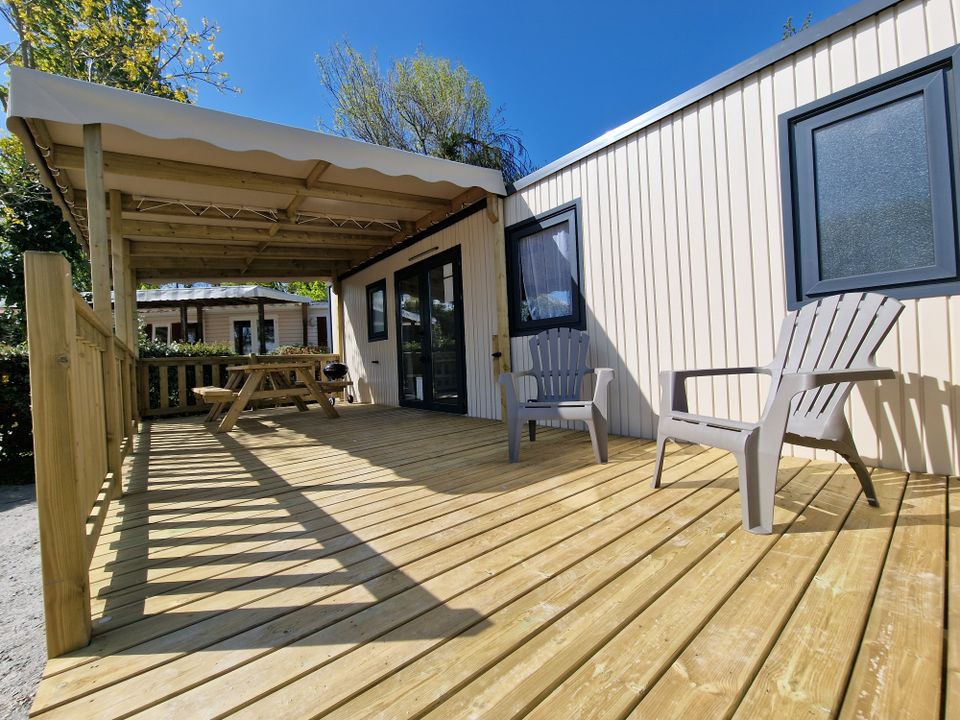 Les P'tites Maisons dans la Prairie - location vacances - Mobilhome 6 personnes - PREMIUM - 2 Chambres