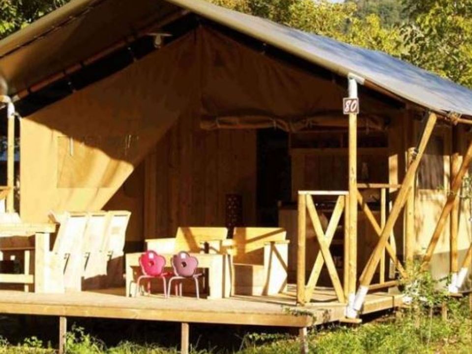 Olva - Tente meublée - Tente en toile et en bois 8 personnes - Corsica Lodge 3 chambres - arrivée le samedi en haute saison
