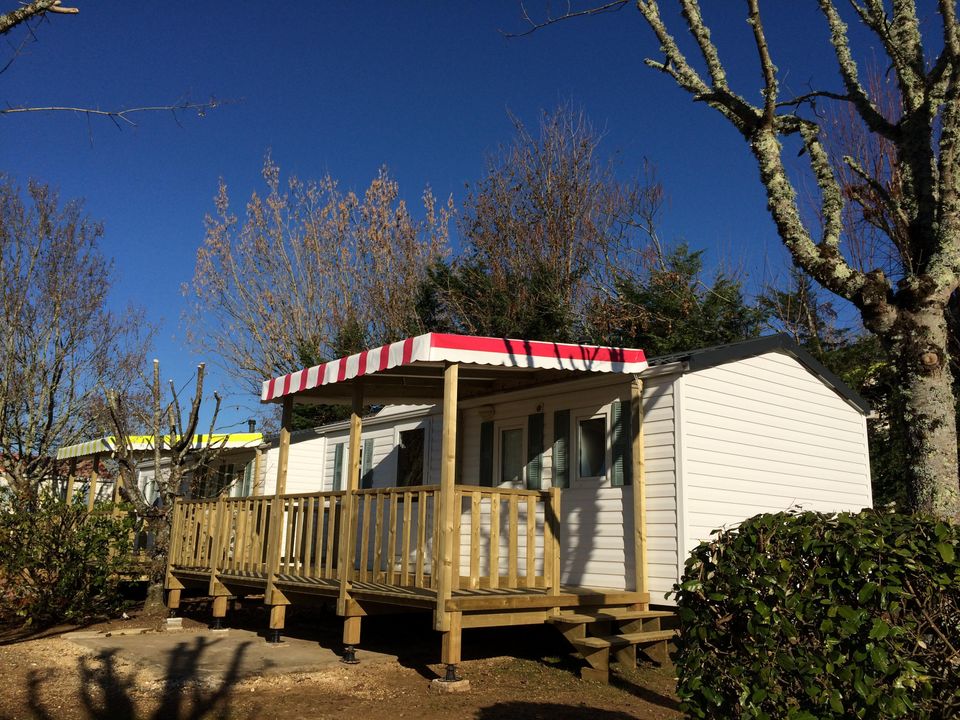 La Ferme des Poutiroux - Mobil home - Mobilhome 5 personnes - MH2 CONFORT + terrasse semi couverte 20 m²