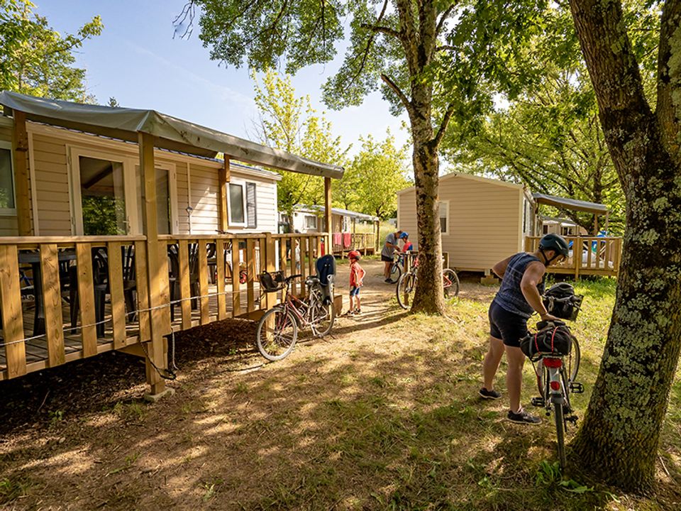 Camping du Lac du Causse - Mobil home - Mobilhome 4 personnes - Confort 29m² (2 chambres) + terrasse semi-couverte 6m²