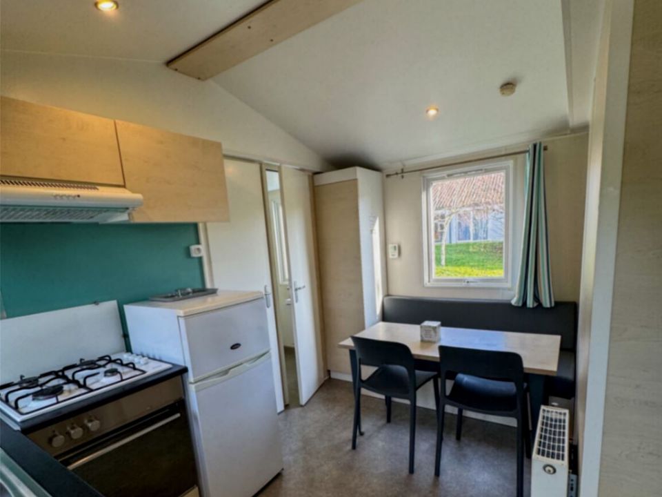 Au Petit Port de l'Houmeau - Mobil home - Mobilhome 4 personnes - 2 chambres Or 4 personnes.