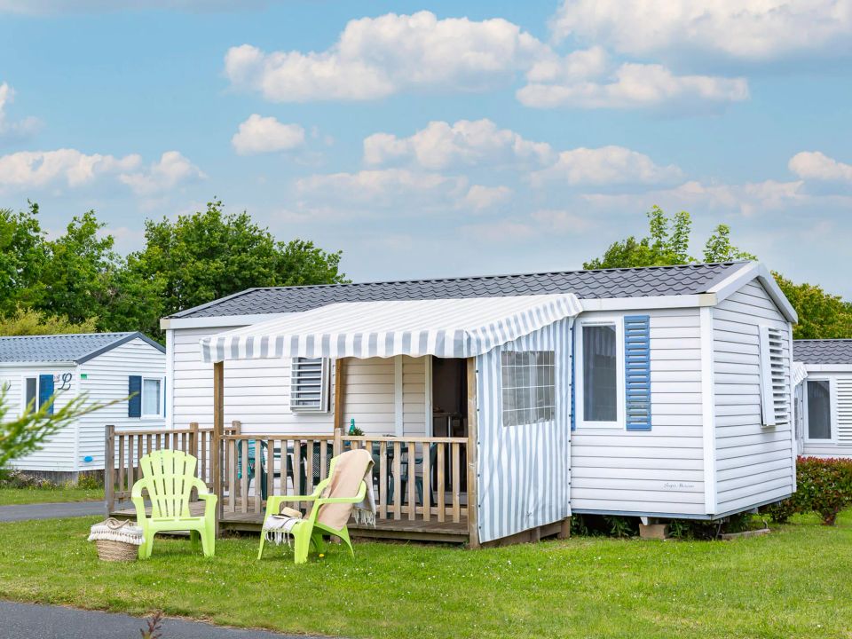 La Ferme de la Serraz - Mobil home - Mobilhome 6 personnes - Mobil-home CONFORT - 3 chambres - Climatisation