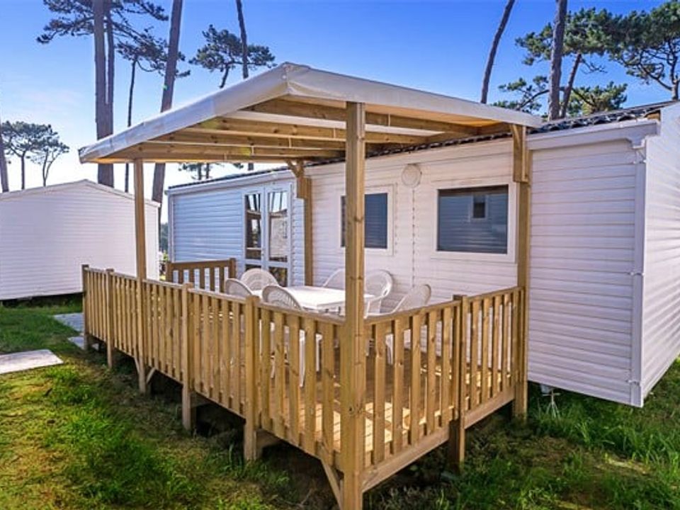 Camping Vale Paraíso Natur Park - Mobil home - Mobilhome 6 personnes - Comfort XL | 3 Ch. | 6 Pers. | Terrasse surélevée | Clim.