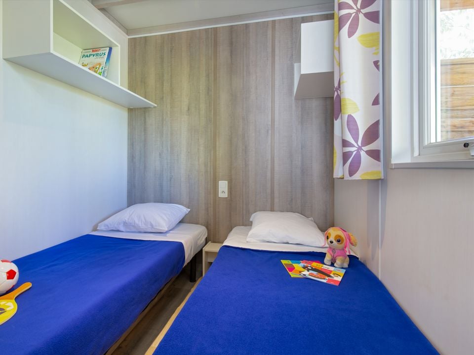 La Pinède - Châlet - Chalet 4 personnes - Chalet Pagnol 24 m² climatisé- 2 chambres - Terrasse 12 m²