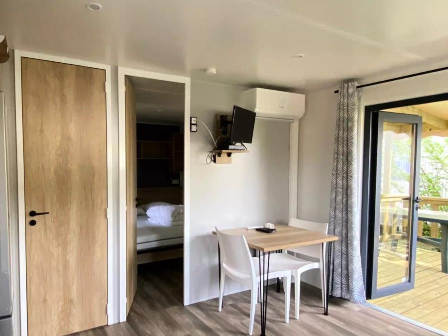 La Clairière - Mobil home - Mobilhome 2 personnes - Premium 2 Pièces 2 Personnes Climatisé + TV