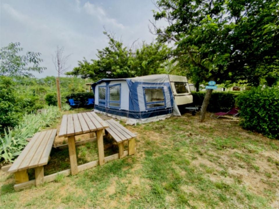 Les Rives de l'Hérault - Mobil home - Caravane 2 personnes - Pariso Insolite 2p