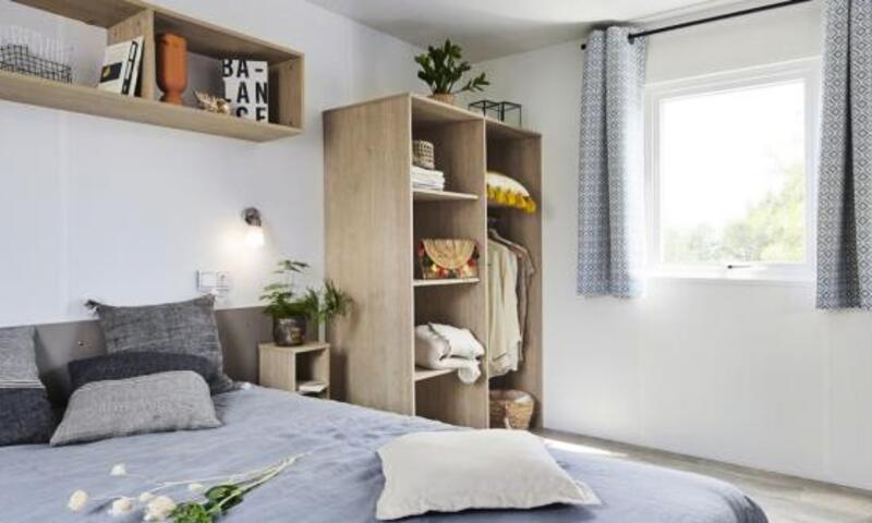 Menez Bichen - Mobil home - Mobil Home Nirvana Vue mer 2 chambres 4 personnes PMR, terrasse couverte, TV, 33m² (2024)