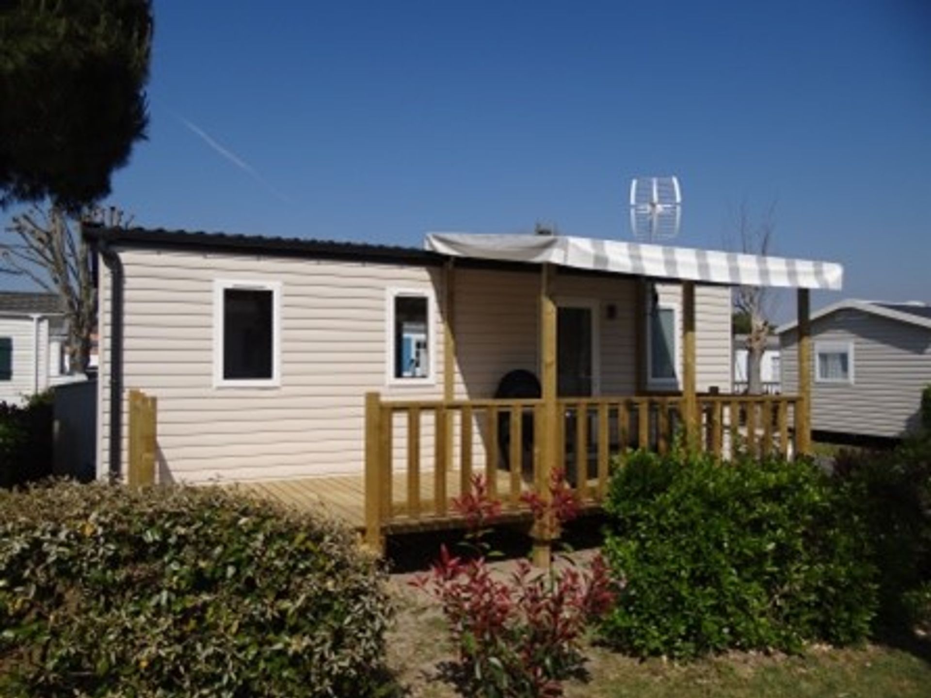 L'Albizia - Mobil home - Grand Confort Pinède (-10 ans)