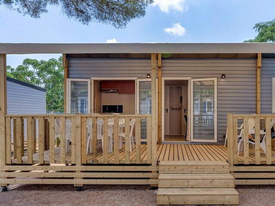 Lou Pignada - Mobil home - Mobilhome 4 personnes - Mobil-home | Comfort | 2 Ch. | 4 Pers. | Terrasse surélevée | Clim.