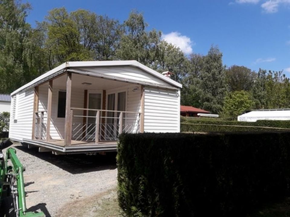 Camping du lac de la Seigneurie - Mobil home - Mobilhome 4 personnes - SOLÉO CONFORT 26M² (2 CHAMBRES) + Terrasse couverte 9m²