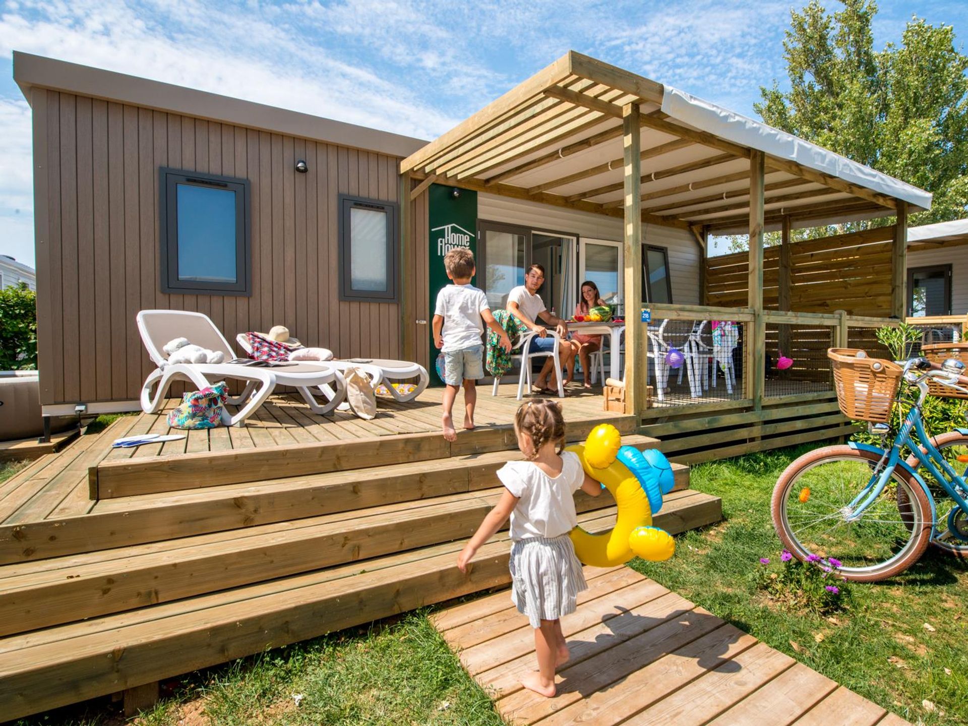Les Ilates - Mobil home - Homeflower PREMIUM avec Jacuzzi - 30,5m² (3 chambres) + terrasse + TV + Plancha + Clim