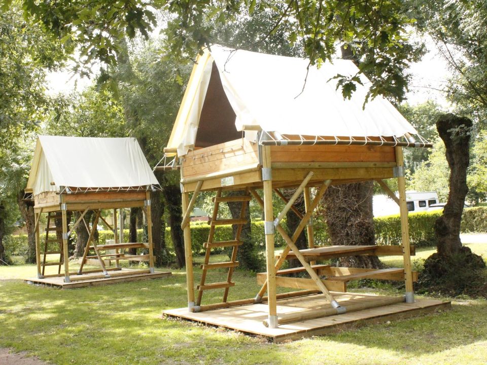 Port de Caroline - Mobil home - Tente en toile et en bois 2 personnes - Tente Bivouac Standard 1 chambre (sans sanitaires / sans cuisine / sans parking)