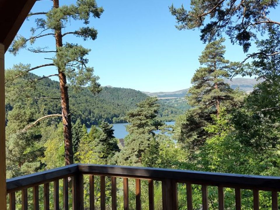 Domaine du Lac Chambon - Mobil home - Hébergement 2 personnes - Cabane