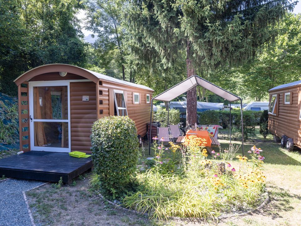 A la Rencontre du Soleil - Mobil home - Hébergement 4 personnes - Insolite Nature Roulotte les Ecrins 1 chambre2/4 personnes 17m2 2/4 pers