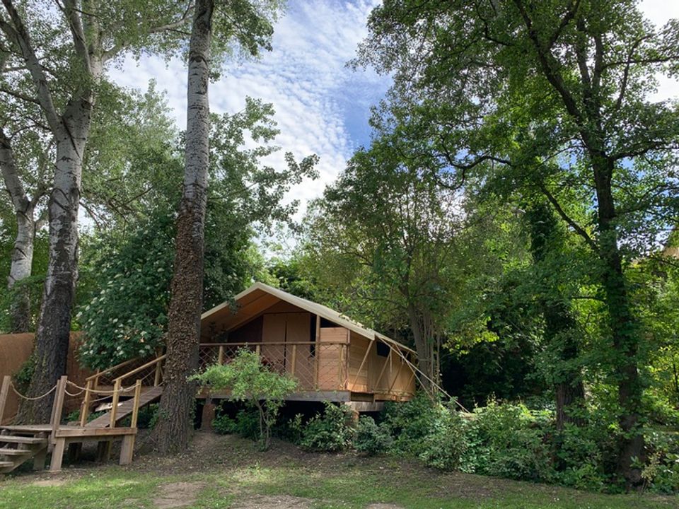 Suze Luxe Nature - Lodge - Lodge 4 personnes - Lodge Clairière - 25m2 - 2 chambres - cuisine -spa - sans sanitaires