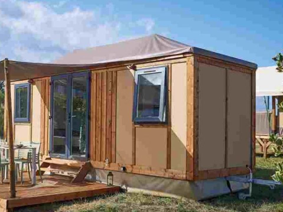 Kérantérec - Tente meublée - Tente en toile et en bois 4 personnes - Mobilodge - Corfou (sans sanitaires)