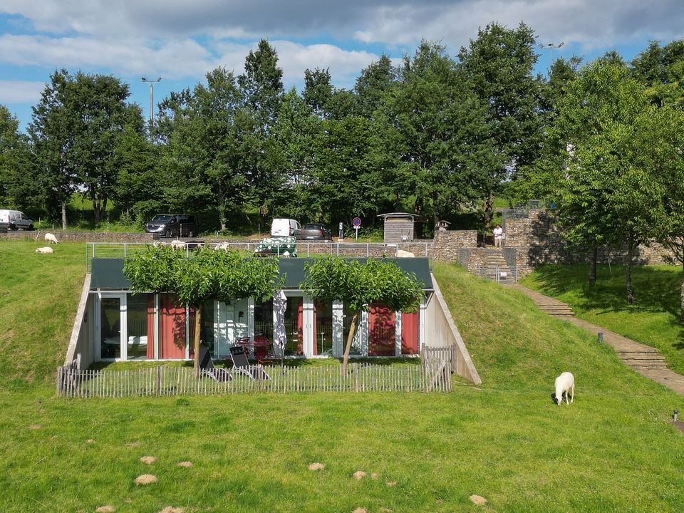 Les collines de Sainte-Féréole - Mobil home - Gîte 2 personnes - Roches et Vallées 37m²