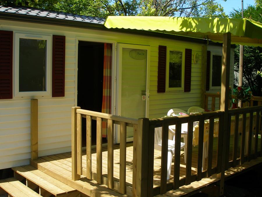 Le Petit Pont - Mobil home - Mobilhome 6 personnes - 28m² + Terrasse bois couverte 12m² 4/6 pers