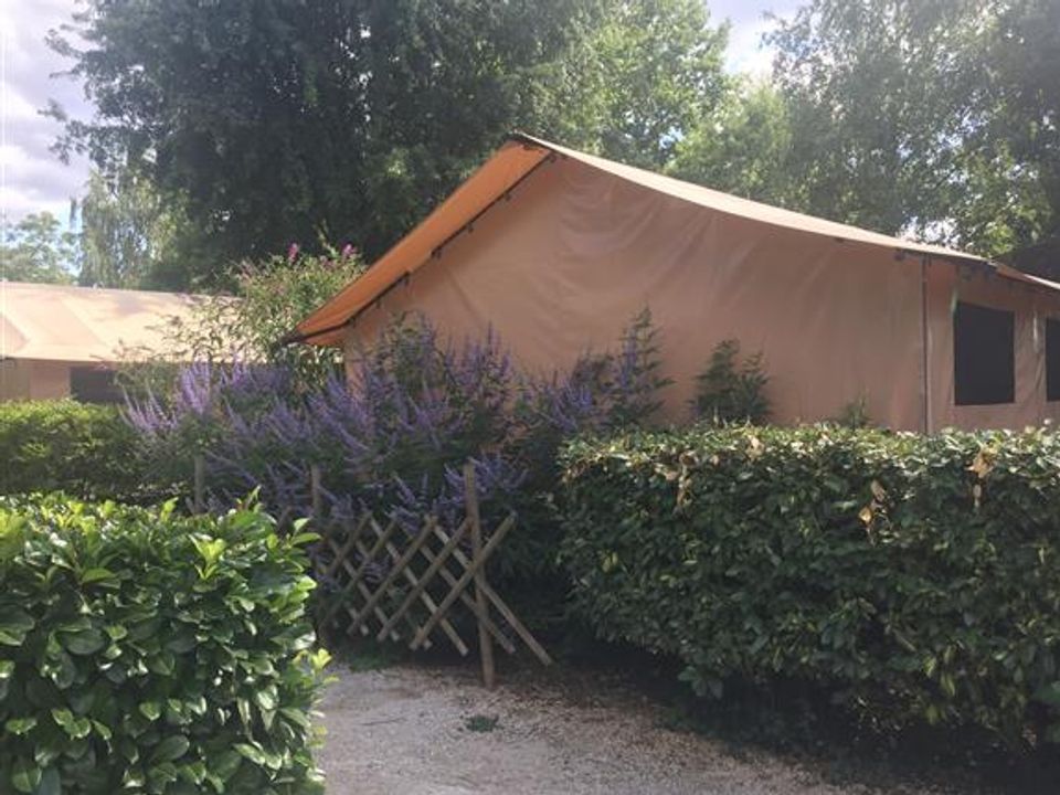 La Sole - Tente meublée - Tente en toile et en bois 5 personnes - FAMILY SANS SANITAIRES