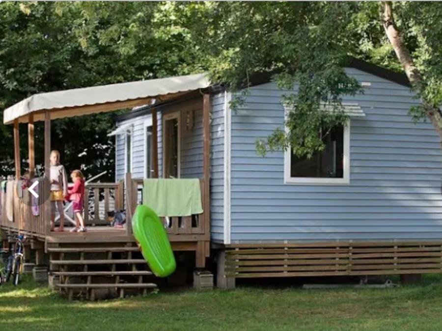 Peyrelevade - Mobil home - Mobilhome 4 personnes - Le Chêne (2 chambres) Arrivée Dimanche - BORD RIVIERE - Grande terrasse - TV - Free Wifi*