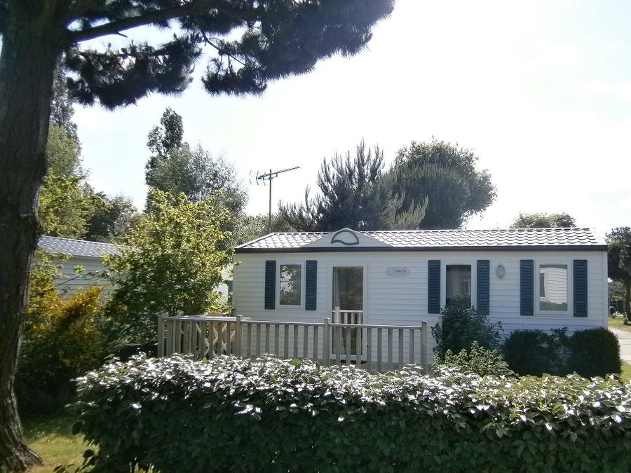 Le Kerabus - Mobil home - Mobilhome 4 personnes - 2 chambres -terrasse bois - TV