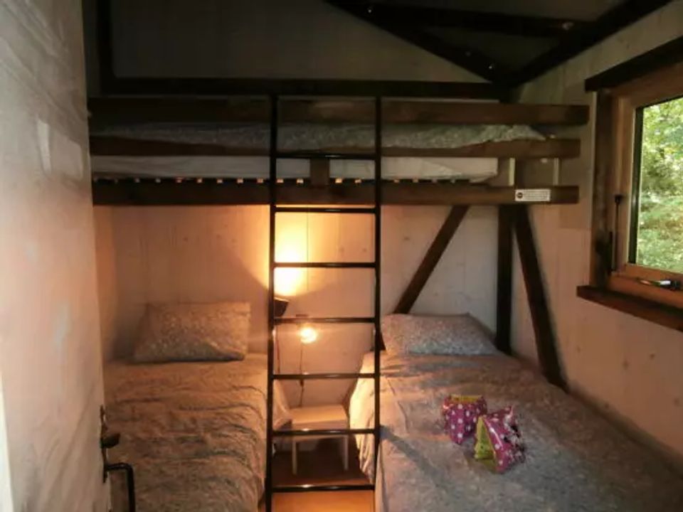 La Castillonderie - Tente meublée - Tente en toile et en bois 5 personnes - Cabane Lodge Africa 3 Pièces 5 Personnes