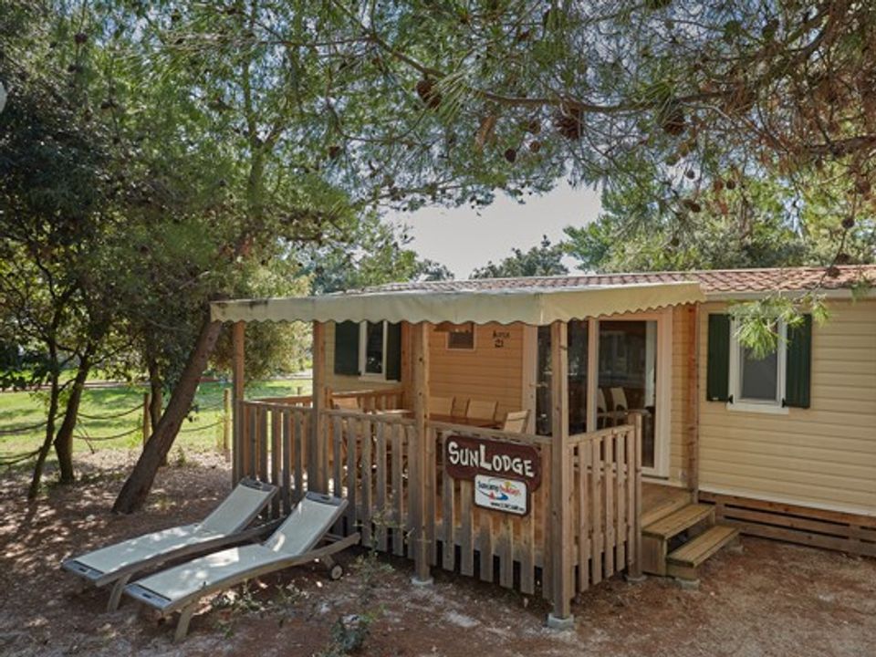 Bijela Uvala - Mobil home - Mobilhome 6 personnes - Premium | 3 Ch. | 6 Pers. | Terrasse Surélevée | Clim. | TV