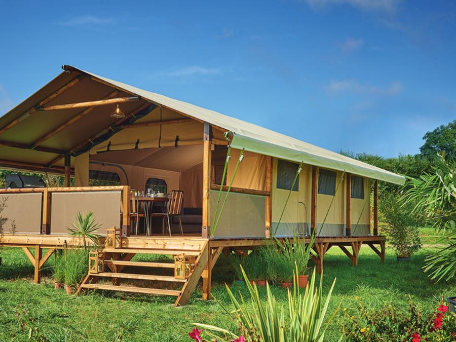 Lac de la Liez - Tente meublée - Tente en toile et en bois 7 personnes - Tente Ciela Nature Lodge - 2 chambres - Cuisine équipée – Salle de bain