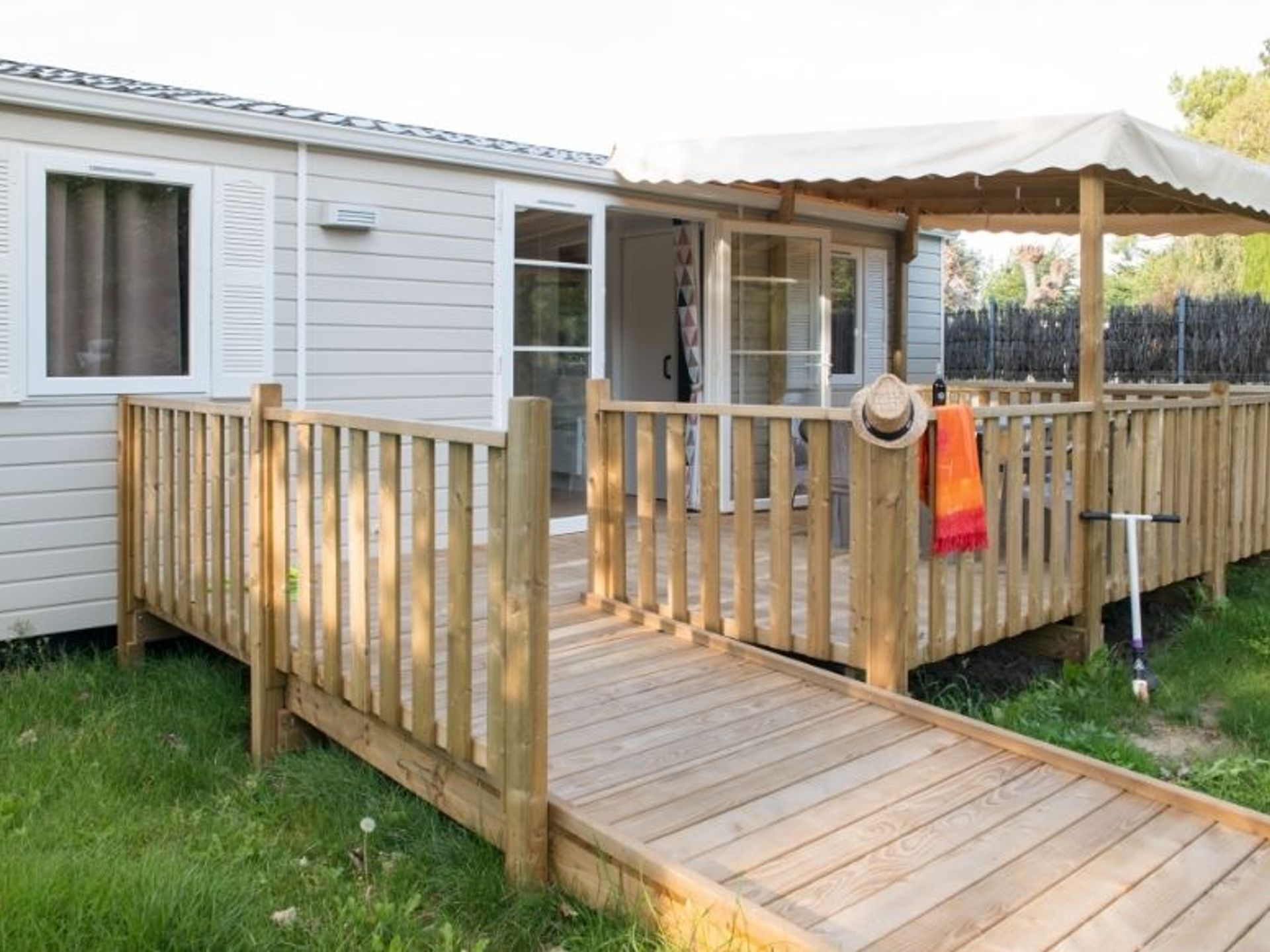 Riez à la Vie - Mobil home - Mobil-home Cocoon PMR 4 personnes 2 chambres 33m²