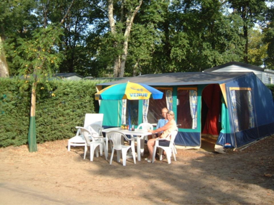 Le Fayolan - Emplacement - Tente 6 personnes - Espace, sans sanitaires