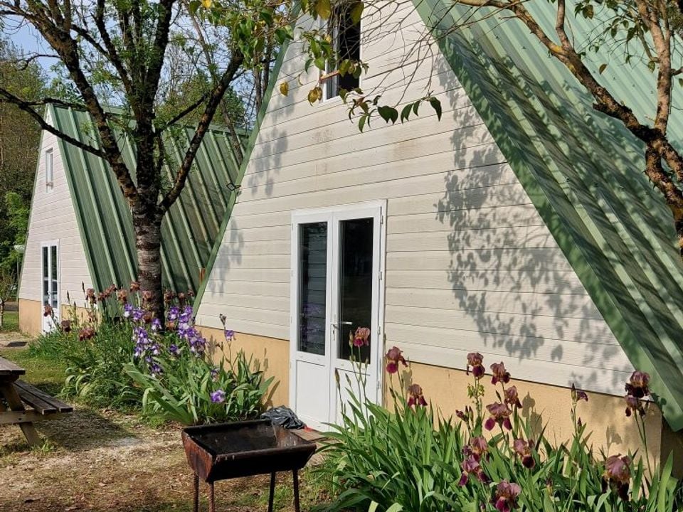 Le Nizour - Mobil home - Hébergement 8 personnes - Hutte - 3 chambres - Sans salle d'eau ni WC