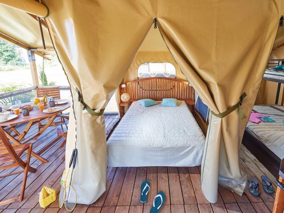 L'arradoy - Mobil home - Tente en toile et en bois 5 personnes - LODGE BALI L'arradoy - Mobil home - Tente en toile et en bois 5 personnes - LODGE BALI