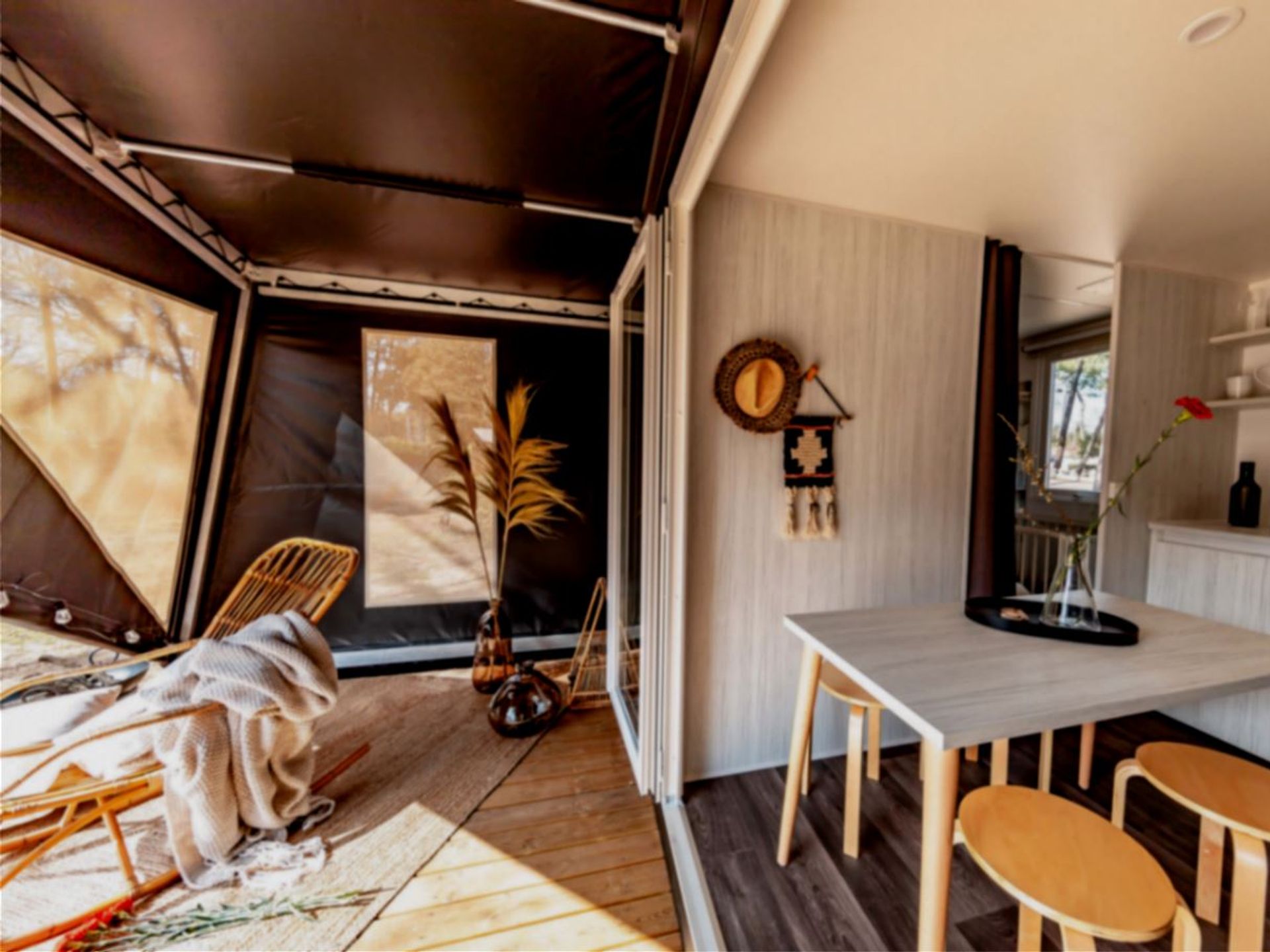 Les Nobis d'Anjou - Tente meublée - COCO SWEET Eden (M - pas de sanitaire)