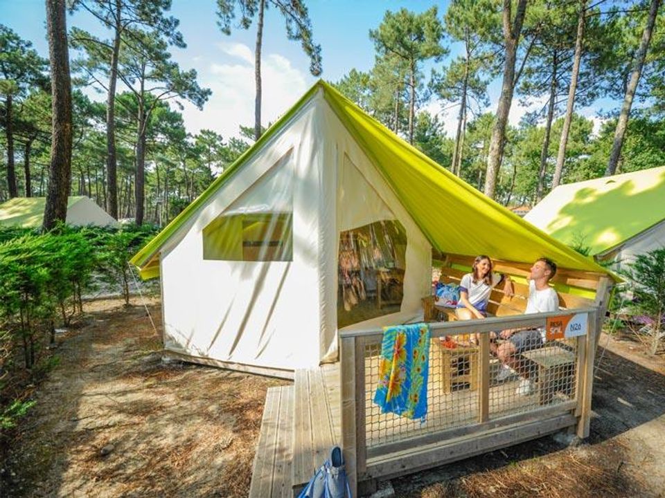 Le Vieux Port - Tente meublée - Tente 4 personnes - ECO - 2 chambres (sans sanitaires)