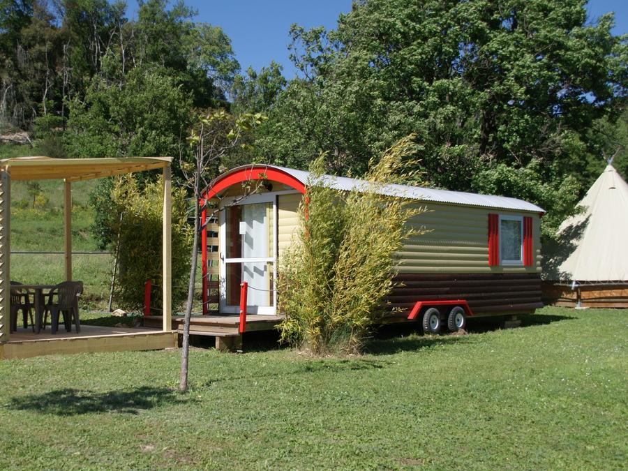 La Beaume - Mobil home - Hébergement 3 personnes - Roulotte 21m² 1 chambre + terrasse semi-couverte