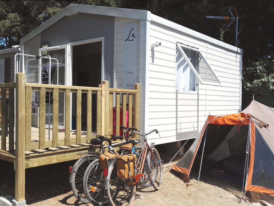 Camping du Bord de Mer - Mobil home - Mobilhome 2 personnes - Confort 1 chambre + terrasse - Vue Mer