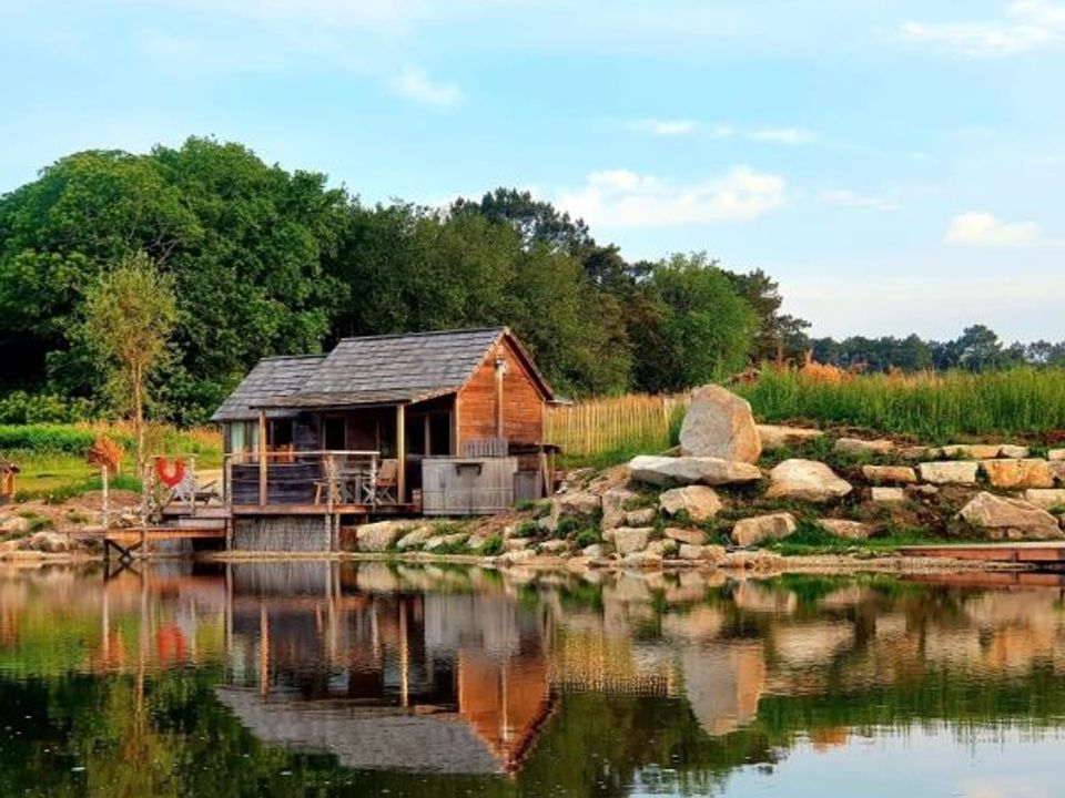 Dihan - Châlet - Chalet 4 personnes - Cabane SPA au bord de l'eau