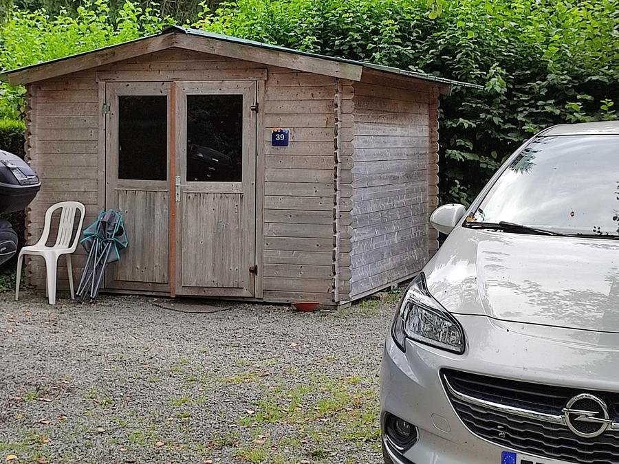Camping du lac de la Seigneurie - Châlet - Chalet 2 personnes - Petite cabane du voyageur - idéale halte randonneur (pas de sanitaires)