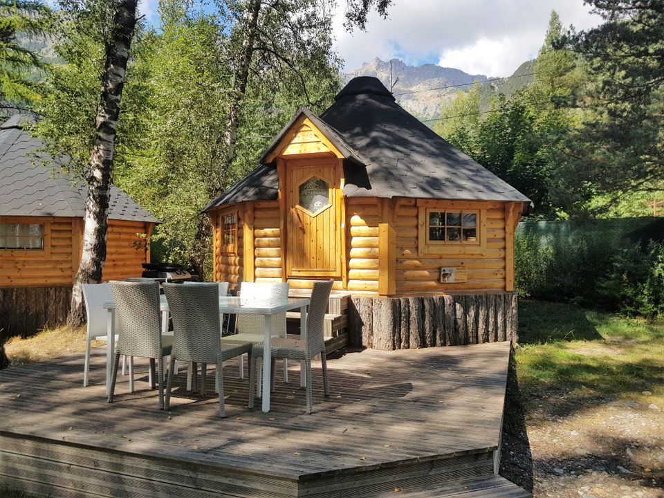 L'Iscle de Prelles - Mobil home - Insolite 6 personnes - Refuge - Esprit cabane - Sans eau ni sanitaire 4/6 places